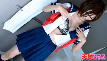 10musume-032710_01 Bring back your youth with big breasts and a sailor suit!