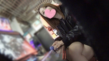 FC2-PPV-1332793 [禁止业余个人射击] 获得一个超级可爱的女孩，并减少精神伤害街机拾取！  - 我喜欢这样的想法：如果你立即切换到色情模式，你就可以彻底享受它！  - 我无法忍受女孩和希希一起射精的样子！