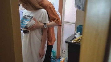 FC2-PPV-1391821 * Ngoại truyện [Cá nhân] Người vợ ngoại quốc ngực to mông to bị bán cho người chồng bị mất việc và bị kẻ lạ dùng gậy xâm phạm trong ngôi nhà nơi họ sống cùng nhau.