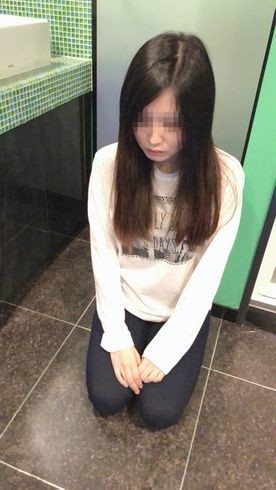 FC2-PPV-1433128 fc2-ppv 1433128 [个人] 正在接受生育治疗的美丽妻子被带到酒店并承诺。