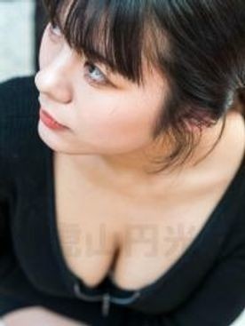 FC2-PPV-1468070 fc2-ppv 1468070 【超美通报】Juri新18岁巨乳妹超好色！  - 奇闻趣事从心底享受很多Bello KISS [个人拍摄]