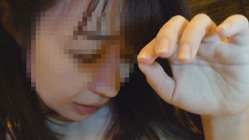 FC2-PPV-1545858 【个人摄影】在当地政府机关工作的已婚妇女是背土演歌！  - 我无法抑制酸痛的身体，我被别人的棍子迷住了！  - 无法阻挡的欲望中出[外观]