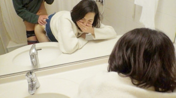 FC2-PPV-1602297 [No amateur individual shooting] A project brought in by a slutty married woman who loves torture!  - Secretly affair creampie sex in the shower room where the husband is!  - A spoiled horny wife who desperately endures her pant voice and faints in agony is insanely erotic!