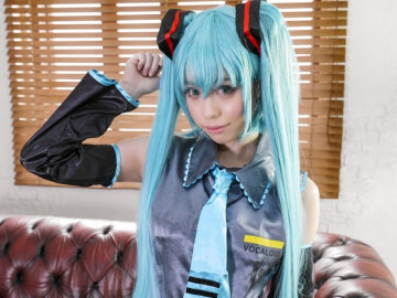 FC2-PPV-1622477 【現役レイヤー】22歳 S級スタイル 芸能界所属前に撮影会で本気ハメ撮り！  ～そのまま発情♡強制種付け【初流出】【素人】