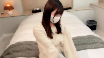 FC2-PPV-1803696 [活跃CA第15版]惠子桑♡23岁♡带面具的超级美女♡有福利