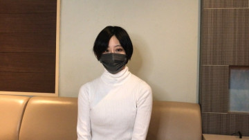 FC2-PPV-2571159 孩子气的美女大学生22岁。  - 她在伊拉玛地狱中扭动双腿 → 吞精。
