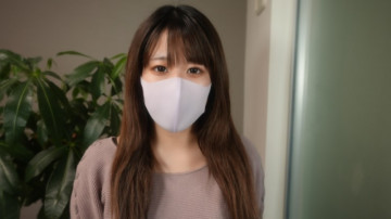 FC2-PPV-2795791 一个拥有美丽乳房和光滑丝质皮肤的粗野女孩乘坐新干线从乡村来到这里，用“低自我肯定”和性欲处理玩具对一个乡村女孩进行性剥削。