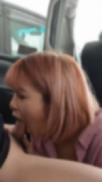 FC2-PPV-2904473 [Personal shooting] Girls bar clerk's car no hand blowjob (cum swallowing)