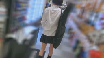 FC2-PPV-2944630 【6/12まで】県立普通③美脚のバンド女子、スタジオ帰りの生カラオケ、ホテルで感じすぎて中出しして○○しちゃいました