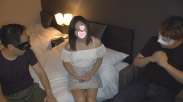 FC2-PPV-429140 [개인] 외모 19 세 검은 머리의 날씬한 딸과 질내 사정 3Pwww [고화질 버전 있음]