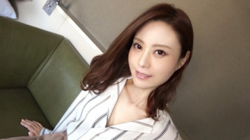 SIRO-4011 [第一枪] [剃光阴部的女医生] [对年轻男人感到兴奋的不忠妻子] 公私双全的美丽成熟女人是一个幸福的年轻女孩...... AV应用程序网上→AV体验拍摄1134